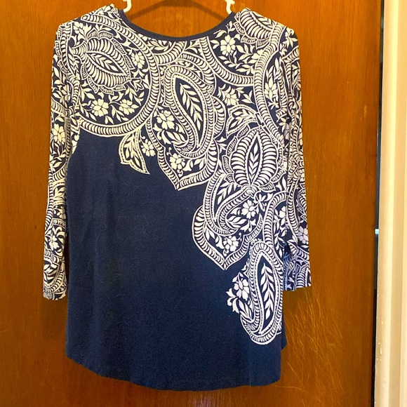 3/$15. JM Collection navy and white tunic top size PL - Picture 2 of 5